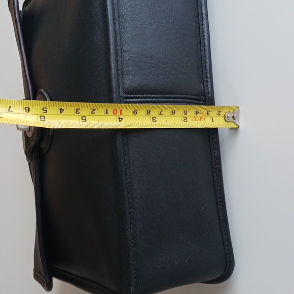 Vintage Coach Willis Bag #9927 - Picture 15 of 16